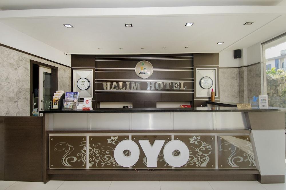 Halim Hotel Tanjung Pinang Esterno foto